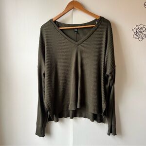 Wild Fable Dark Olive Ribbed Womens Large Top Long Sleeve Flowy